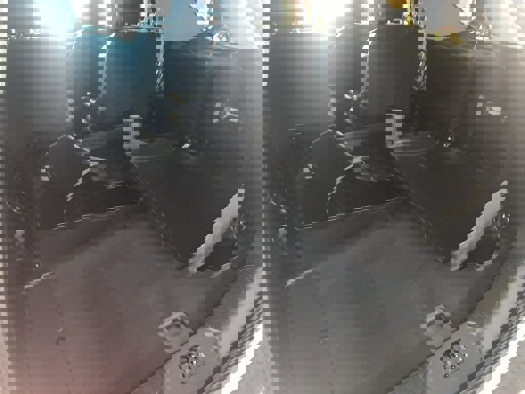 Used 2020 Ford Explorer XLT w/ Equipment Group 202A image 21