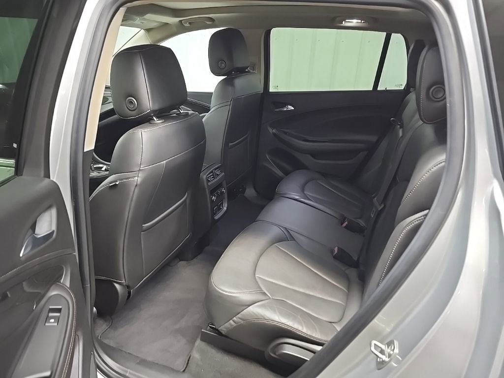 Used 2018 Buick Envision Essence image 32
