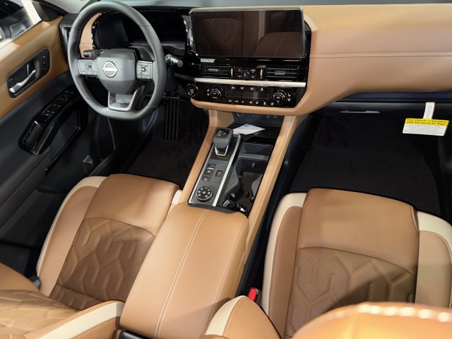 New 2026 Nissan Pathfinder Platinum image 18