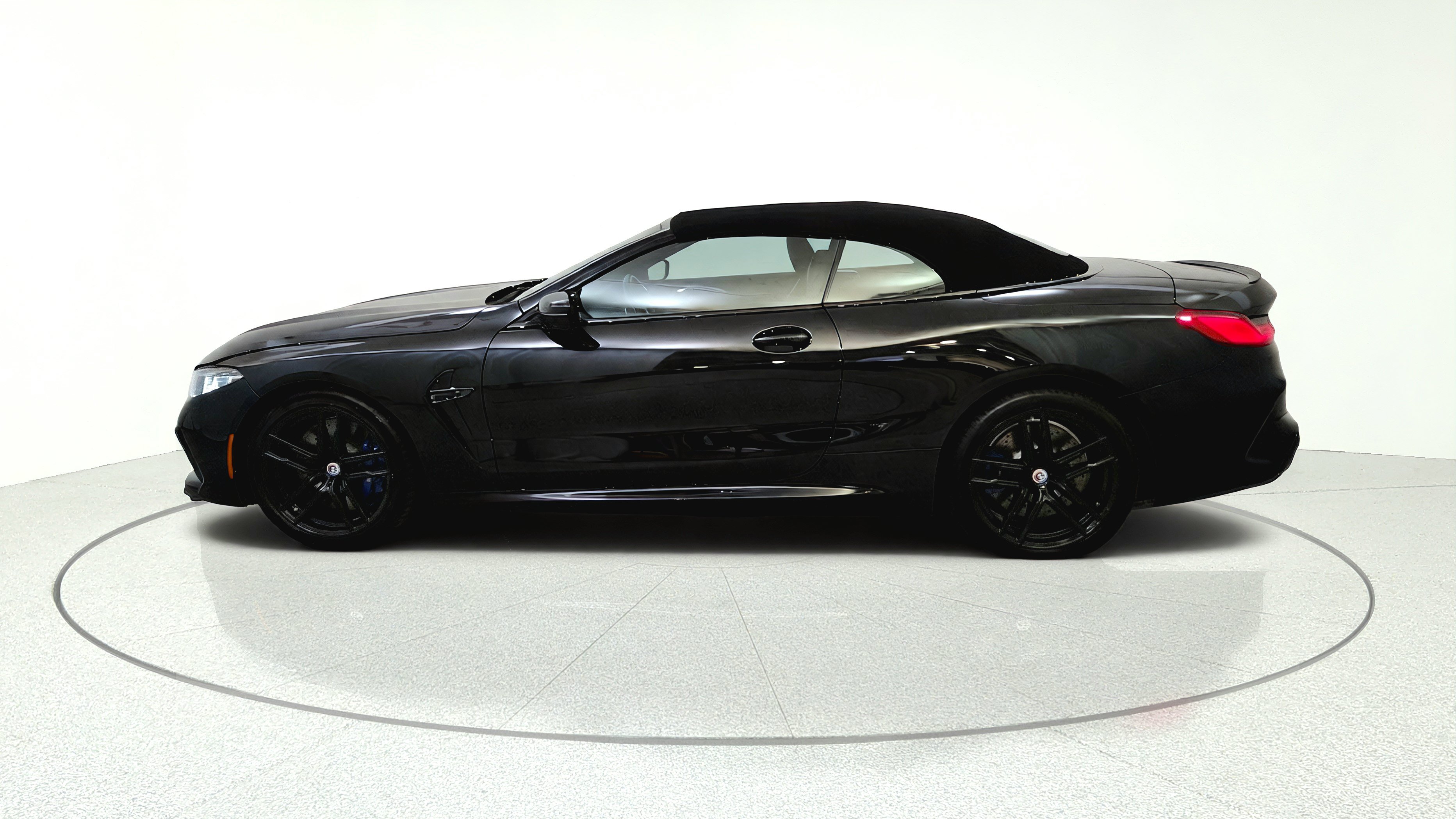 Used 2023 BMW M8 Competition w/ Driving Assistance Package AWD/4WD image 4