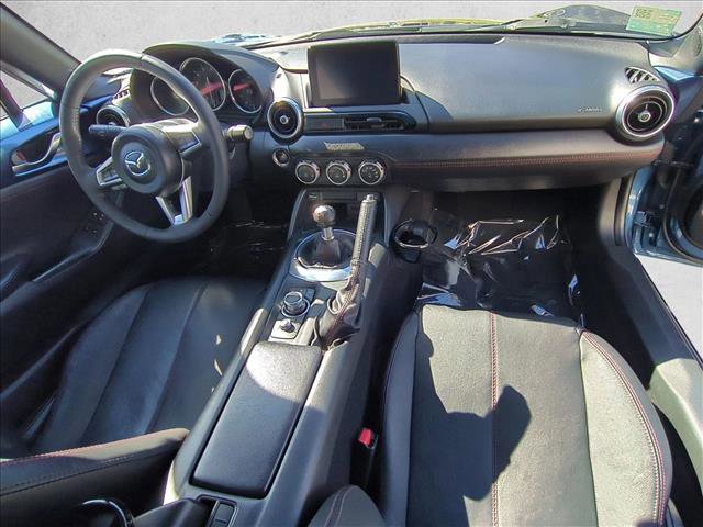 Used 2019 MAZDA MX-5 Miata RF Grand Touring RWD image 17