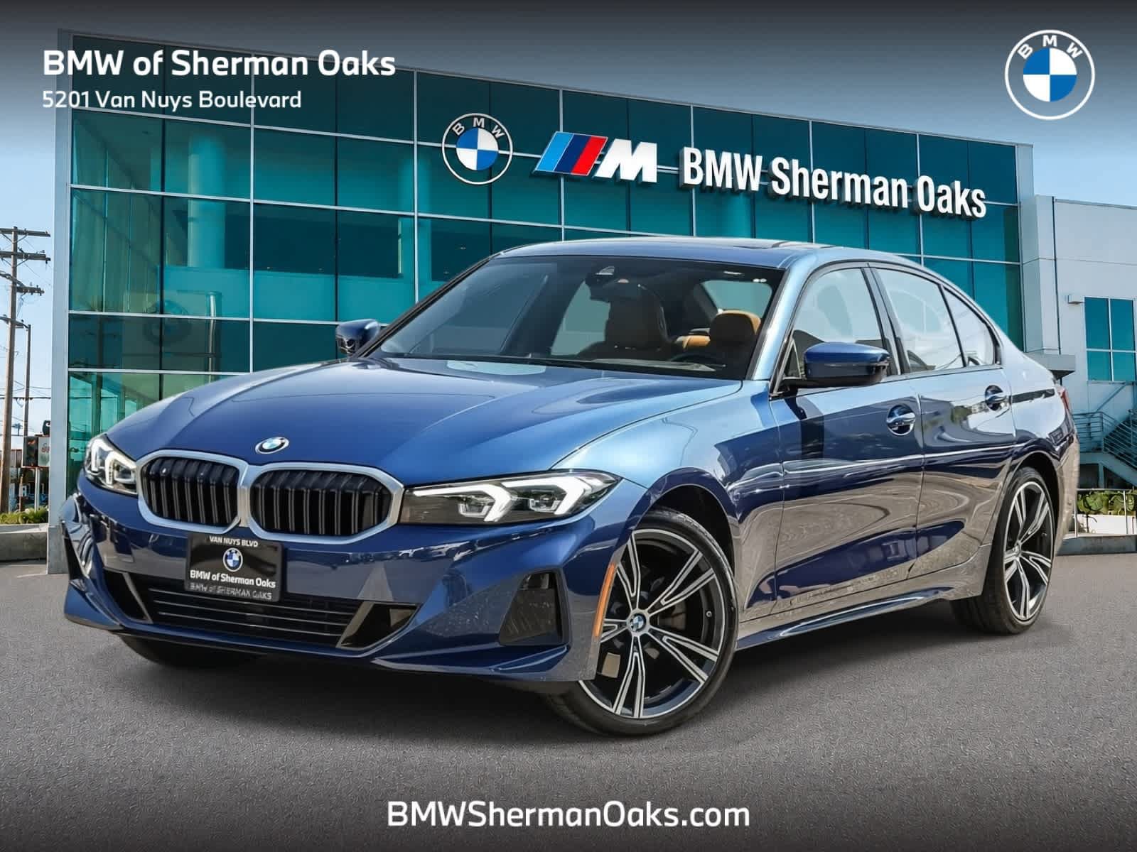 Used 2023 BMW 330i Sedan w/ Premium Package RWD image 1