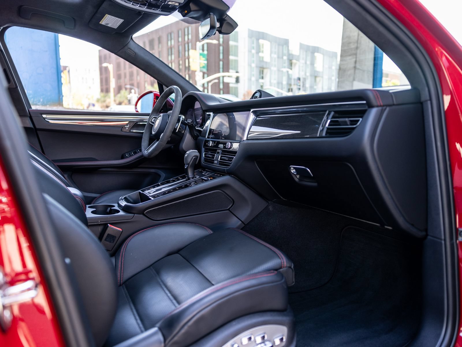 Certified 2024 Porsche Macan GTS AWD/4WD image 54