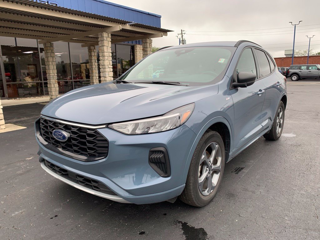 Certified 2023 Ford Escape ST-Line w/ Tech Pack #1 AWD/4WD image 8