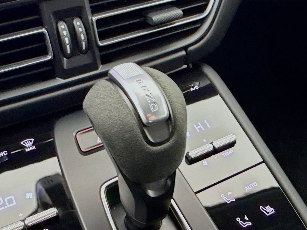 Certified 2024 Porsche Macan GTS image 23