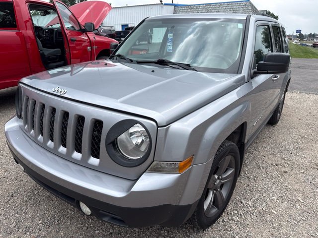 Used 2015 Jeep Patriot High Altitude FWD image 2