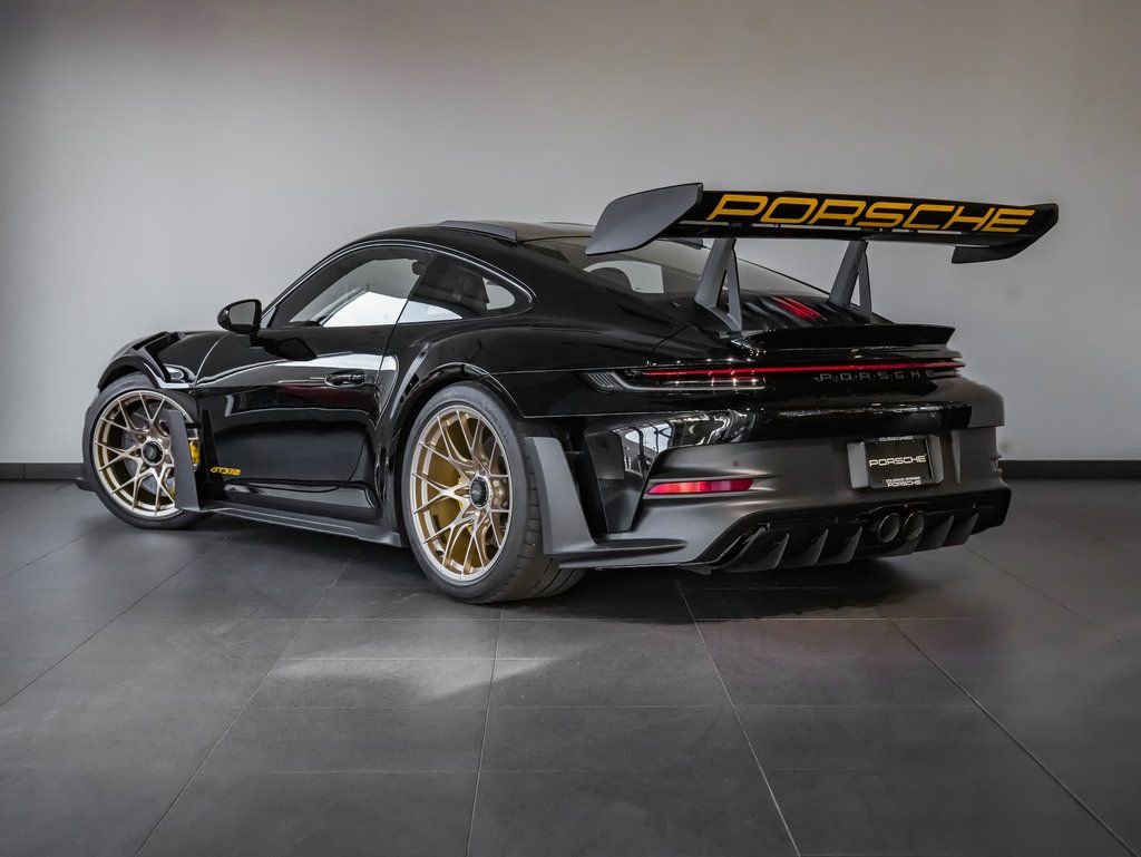 Certified 2025 Porsche 911 GT3 RS RWD image 3