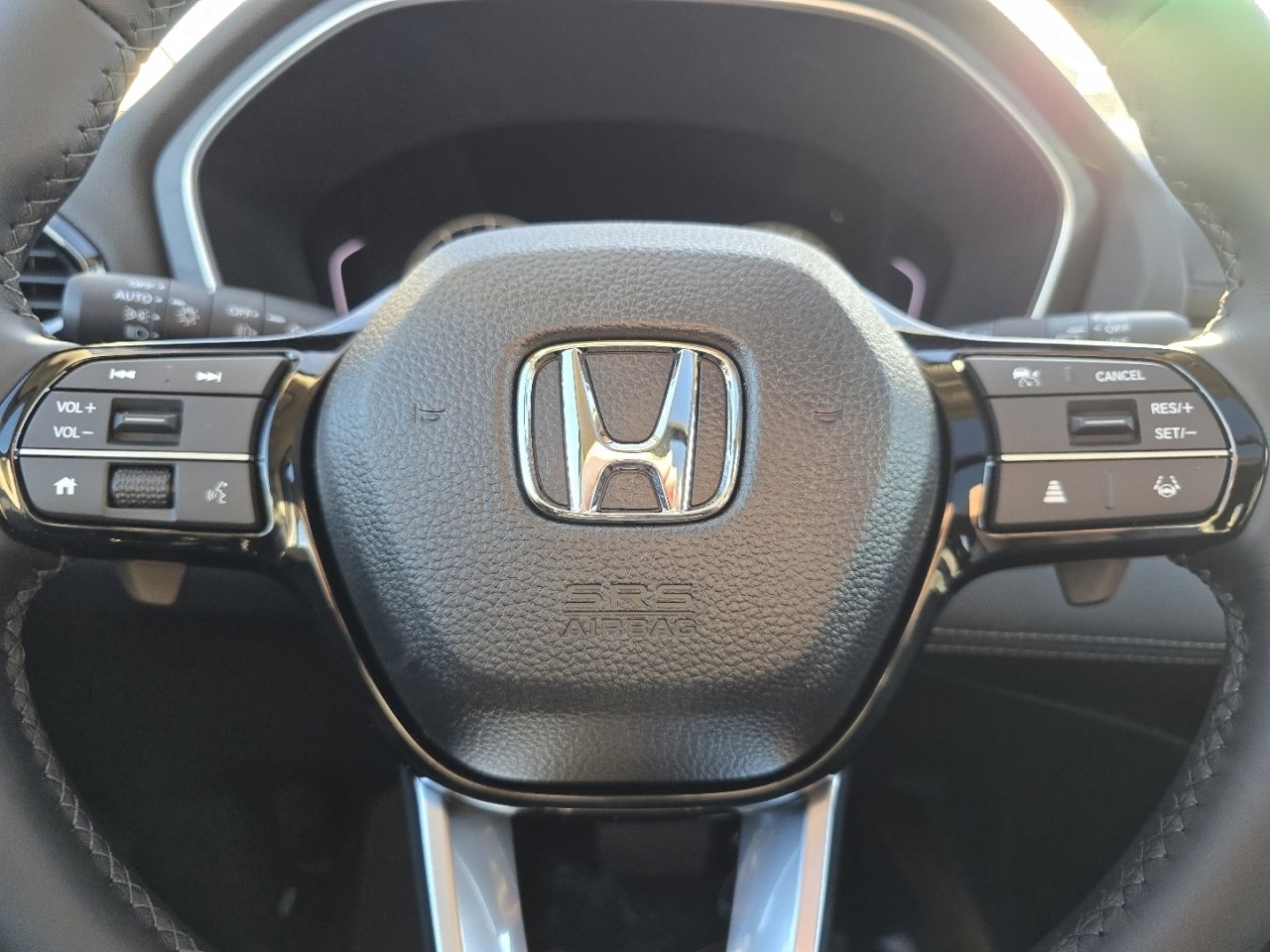 New 2025 Honda Pilot Touring image 30