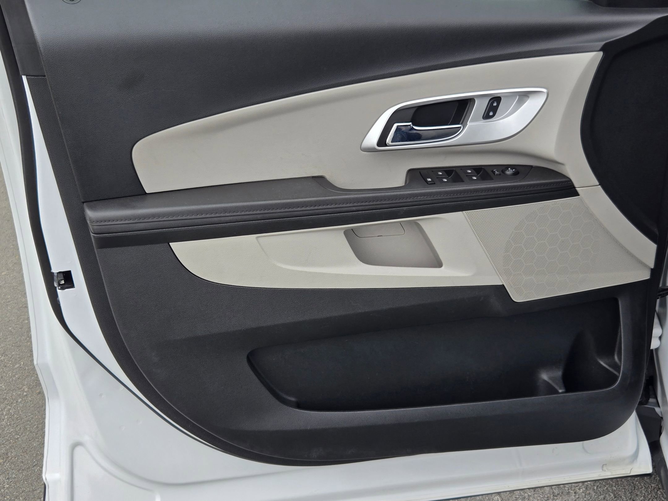 Used 2017 Chevrolet Equinox LS image 20