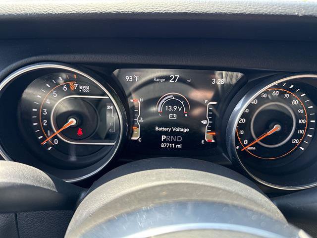 Used 2018 Jeep Wrangler Unlimited Sahara w/ Dual Top Group AWD/4WD image 38