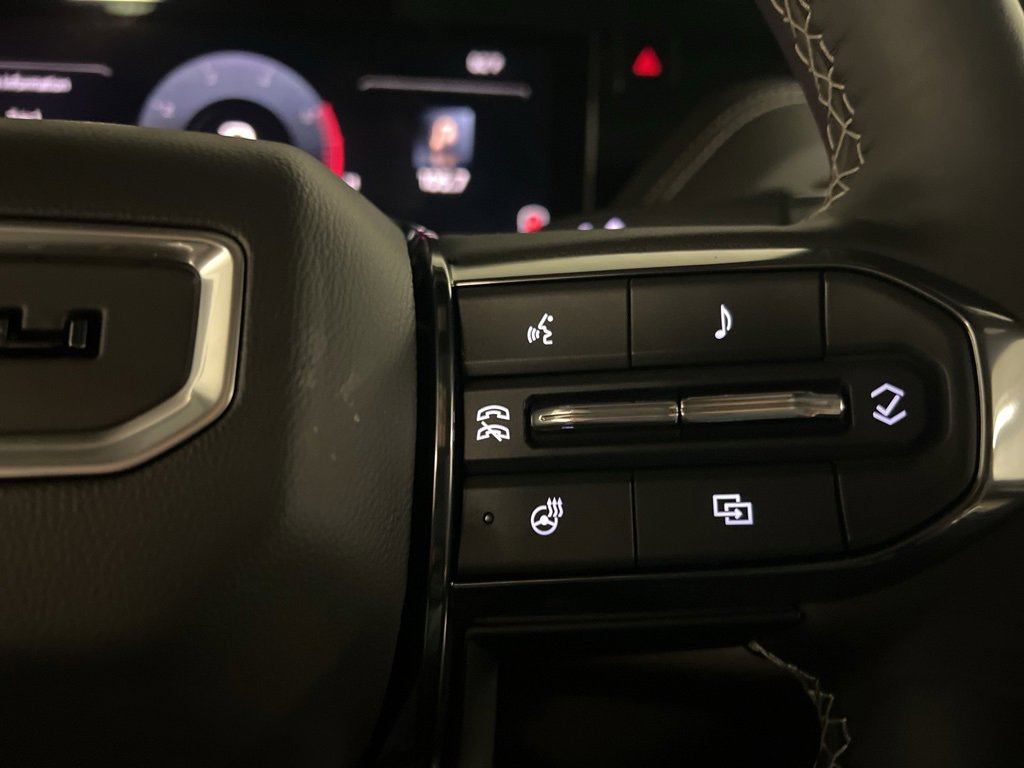 Used 2025 GMC Yukon XL Denali Ultimate image 20