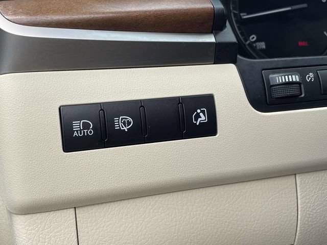 Used 2021 Lexus LX 570 4WD w/ Luxury Package image 38