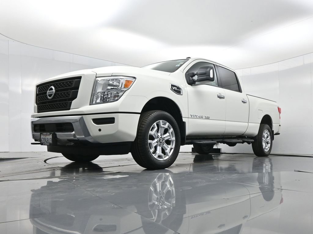 Used 2021 Nissan Titan SV w/ SV Convenience Package image 42