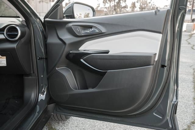 New 2026 Chevrolet Trax LT w/ Driver Confidence Package FWD image 72