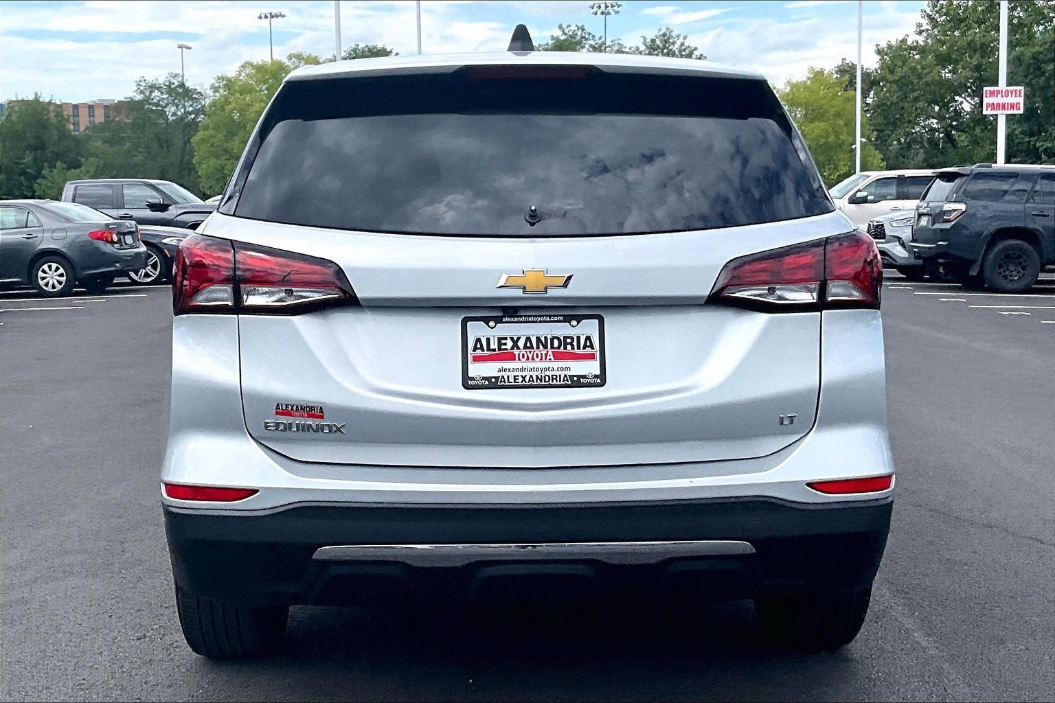 Used 2022 Chevrolet Equinox LT FWD image 4