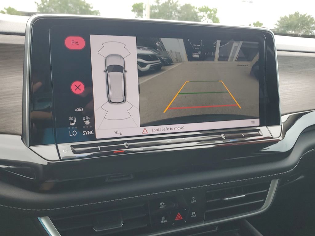 Certified 2025 Volkswagen Atlas SEL AWD/4WD image 27