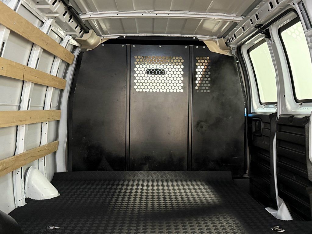 Used 2024 GMC Savana 2500 w/ Driver Convenience Package image 84