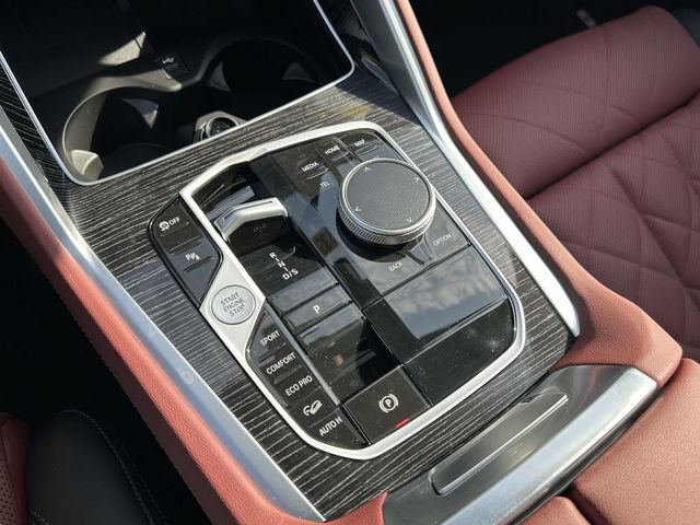 New 2027 BMW X6 xDrive40i AWD/4WD image 17