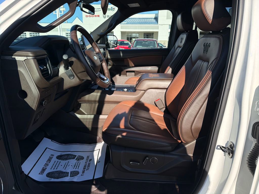 Used 2024 Ford Expedition Max King Ranch image 9