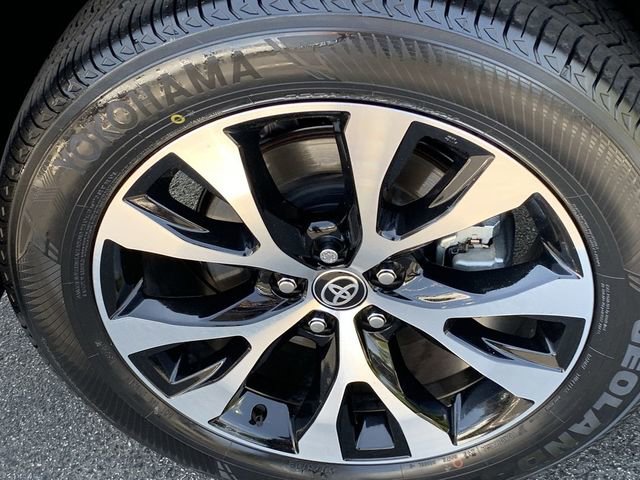 Used 2024 Toyota Grand Highlander AWD Hybrid image 37