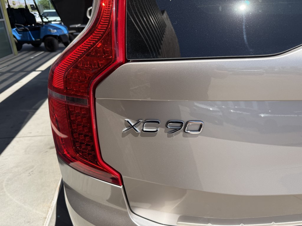 Used 2023 Volvo XC90 T8 Plus w/ Protection Package Premier AWD/4WD image 14