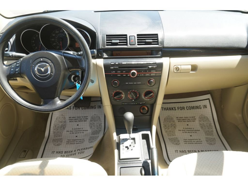 Used 2006 MAZDA MAZDA3 I FWD image 4