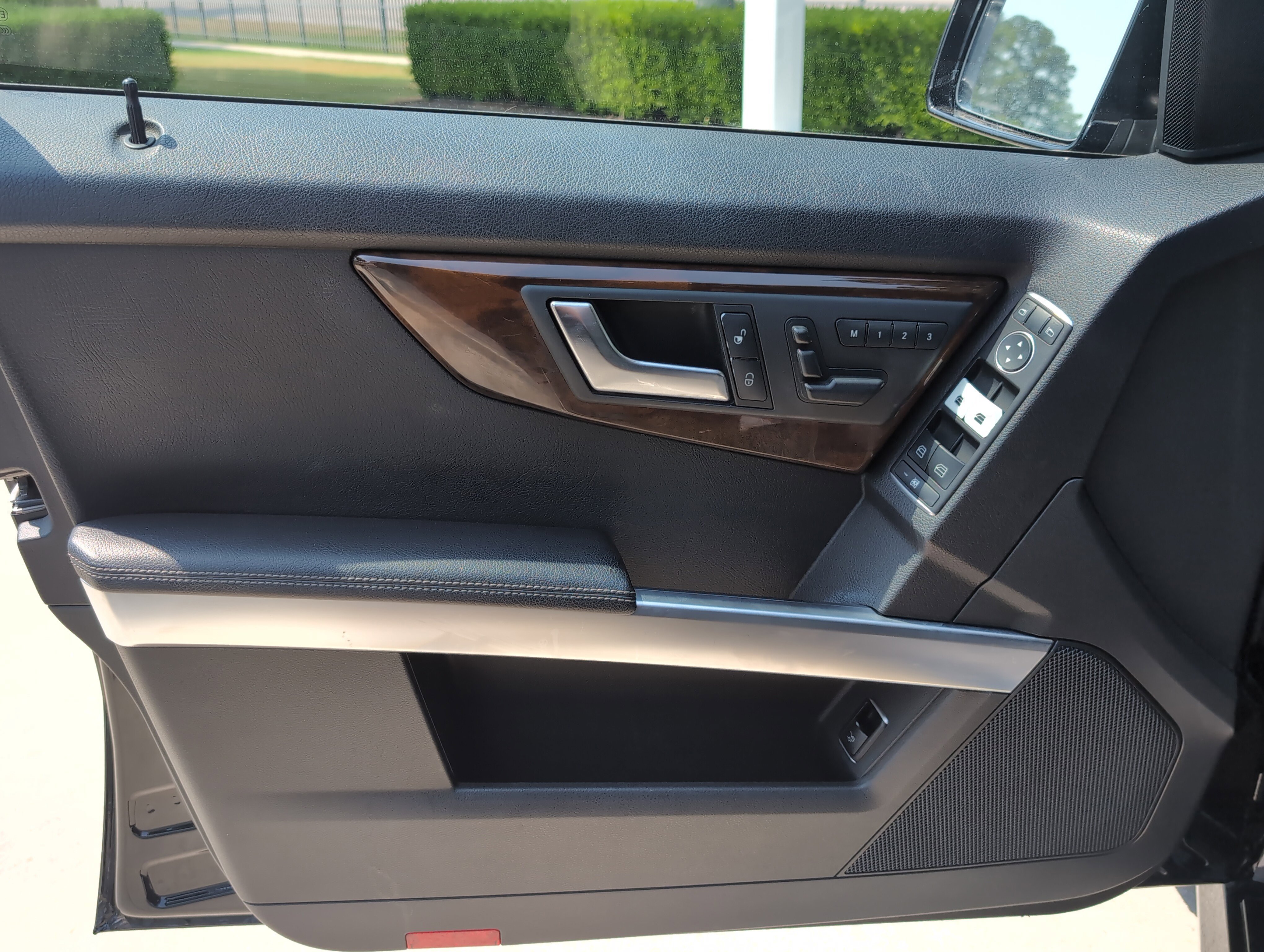 Used 2015 Mercedes-Benz GLK 350 4MATIC image 14