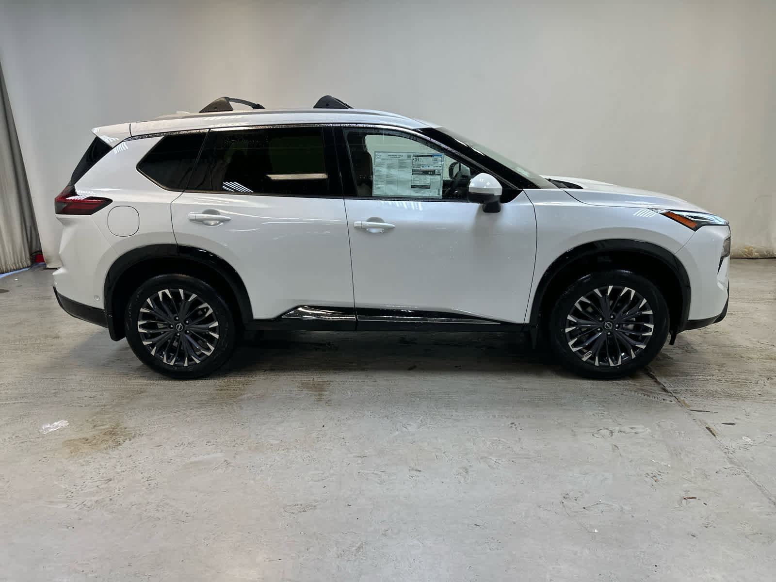 New 2026 Nissan Rogue Platinum image 11