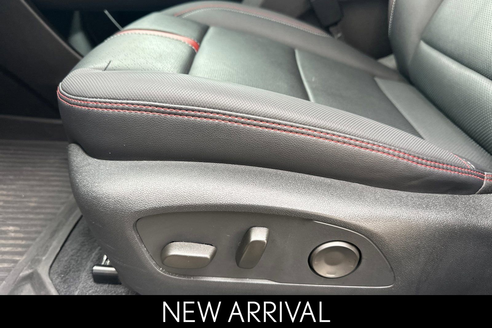 Used 2024 Chevrolet Traverse RS w/ LPO, Floor Liner Package image 13