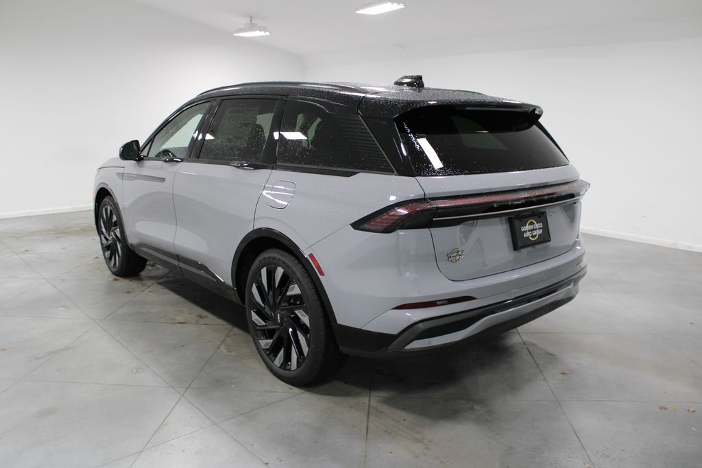 New 2026 Lincoln Nautilus Reserve w/ Jet Appearance Package image 6