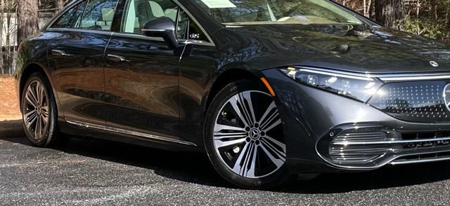 Used 2022 Mercedes-Benz EQS 580 4MATIC Sedan image 11