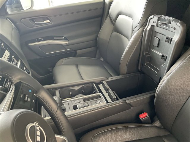 Certified 2025 Nissan Pathfinder SL w/ SL Premium Package image 26