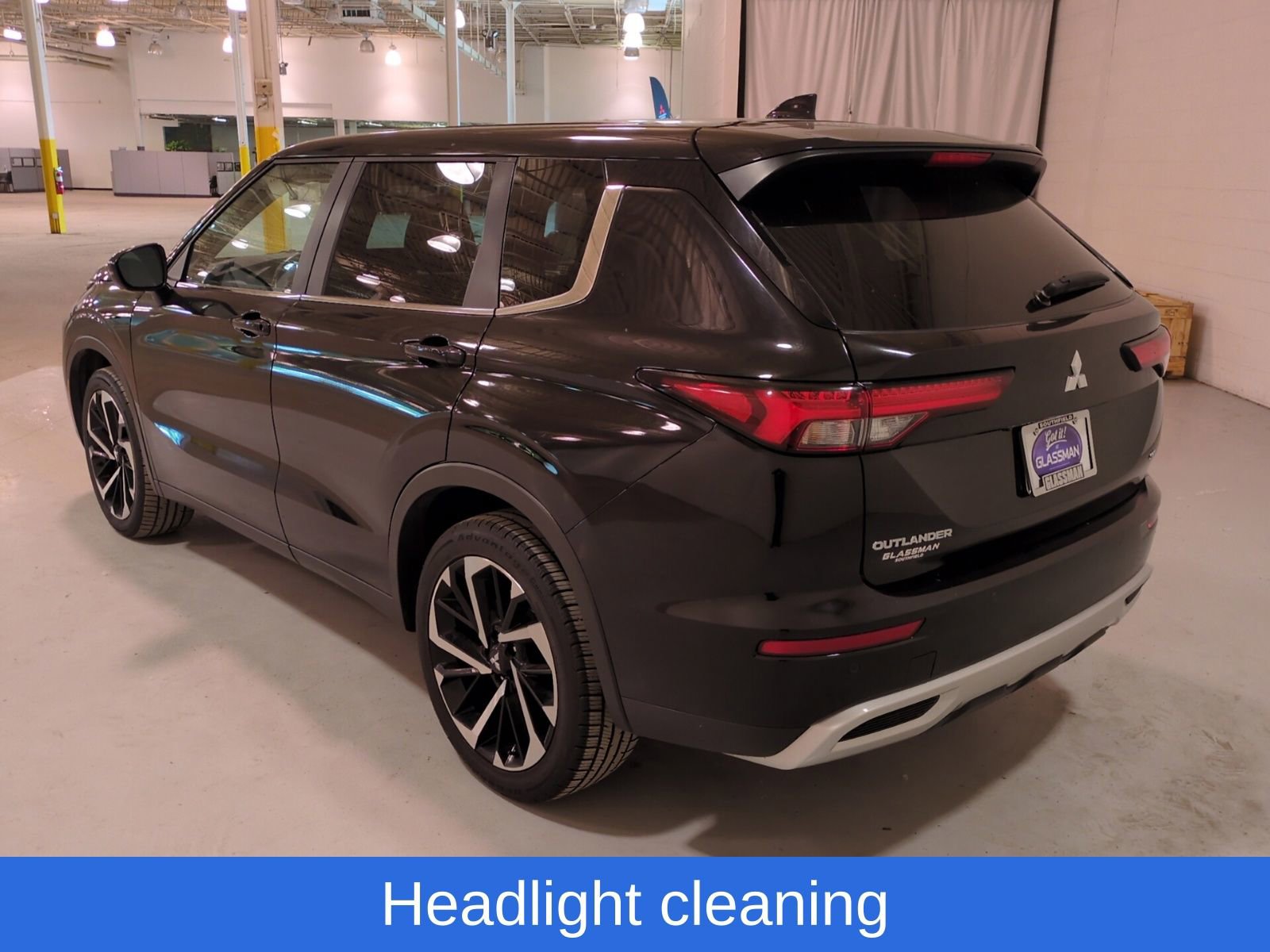 Used 2023 Mitsubishi Outlander SE AWD/4WD image 8