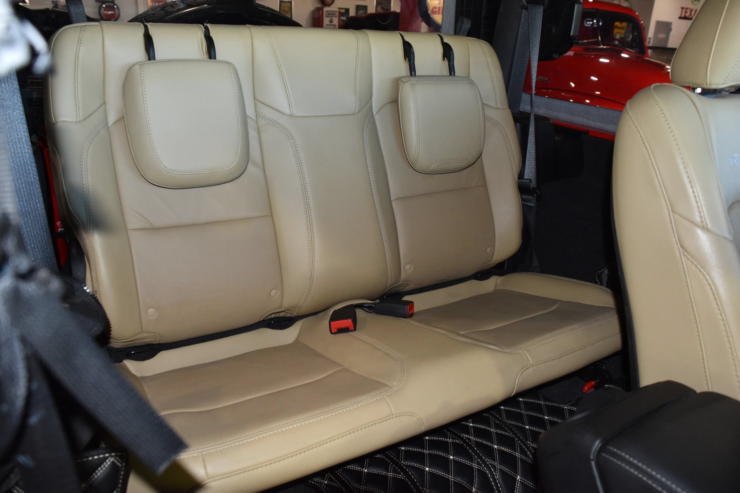 Used 2019 Jeep Wrangler Rubicon AWD/4WD image 24