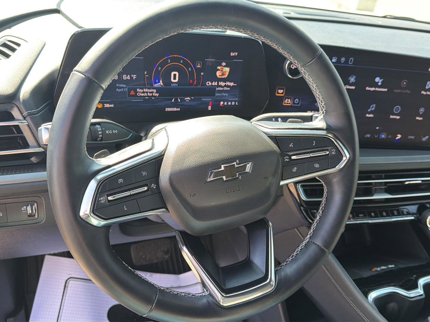 Used 2024 Chevrolet Traverse LT w/ Midnight/Sport Edition image 15