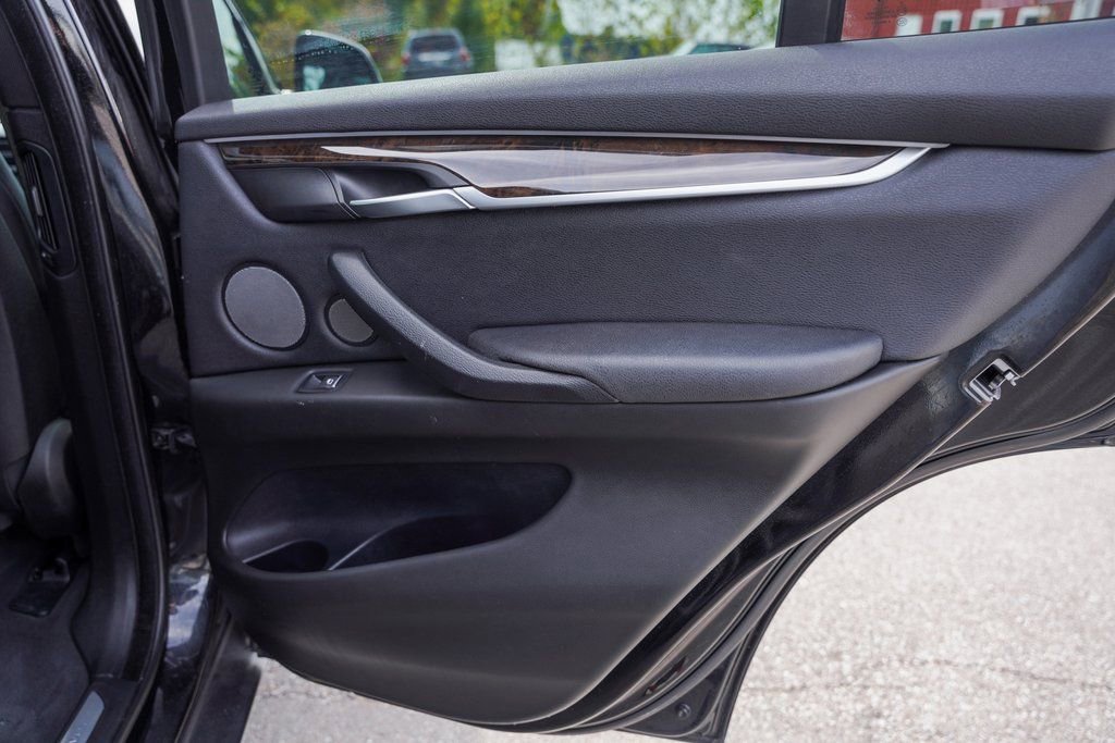 Used 2018 BMW X5 xDrive40e w/ Executive Package image 38