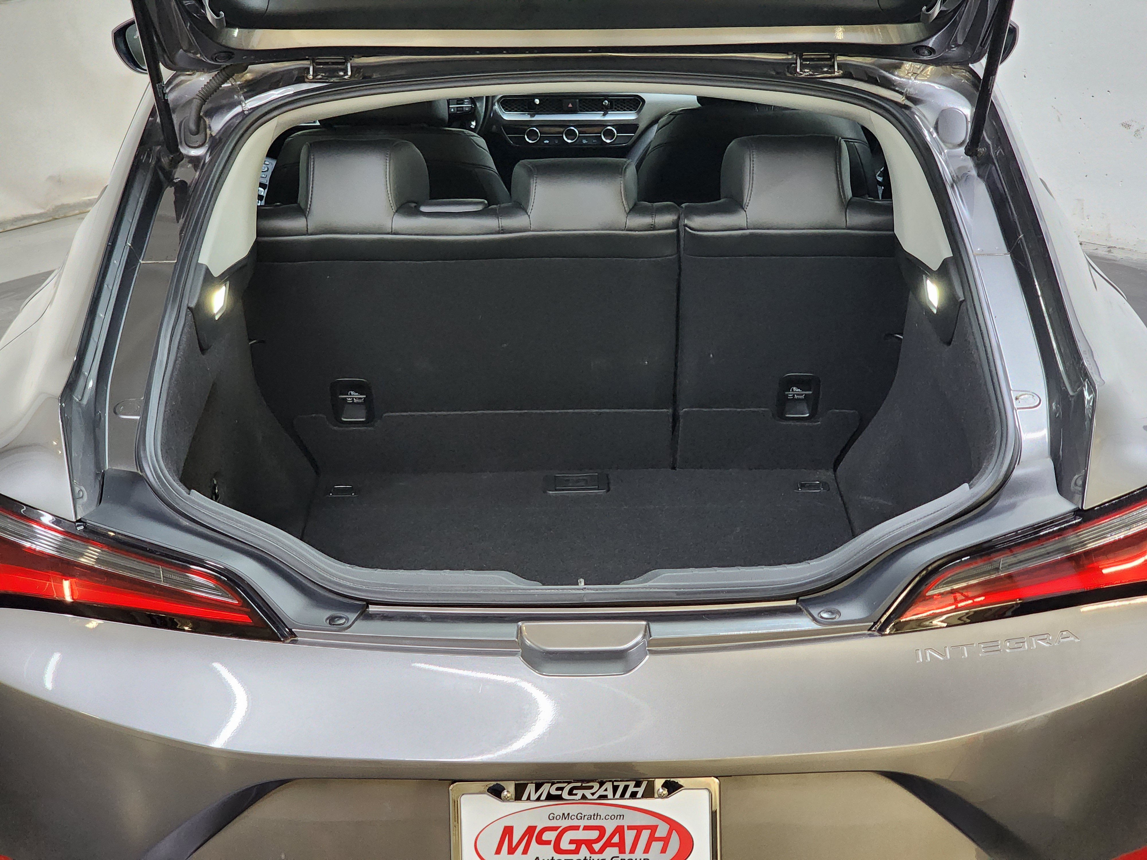 Certified 2025 Acura Integra FWD image 9