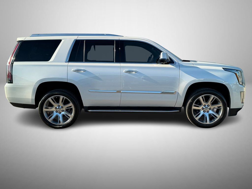 Used 2016 Cadillac Escalade Luxury image 5