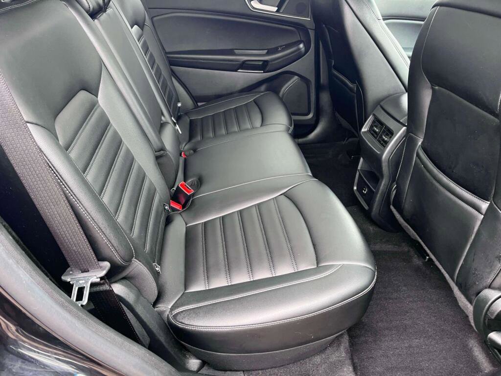 Used 2022 Ford Edge SEL AWD/4WD image 19