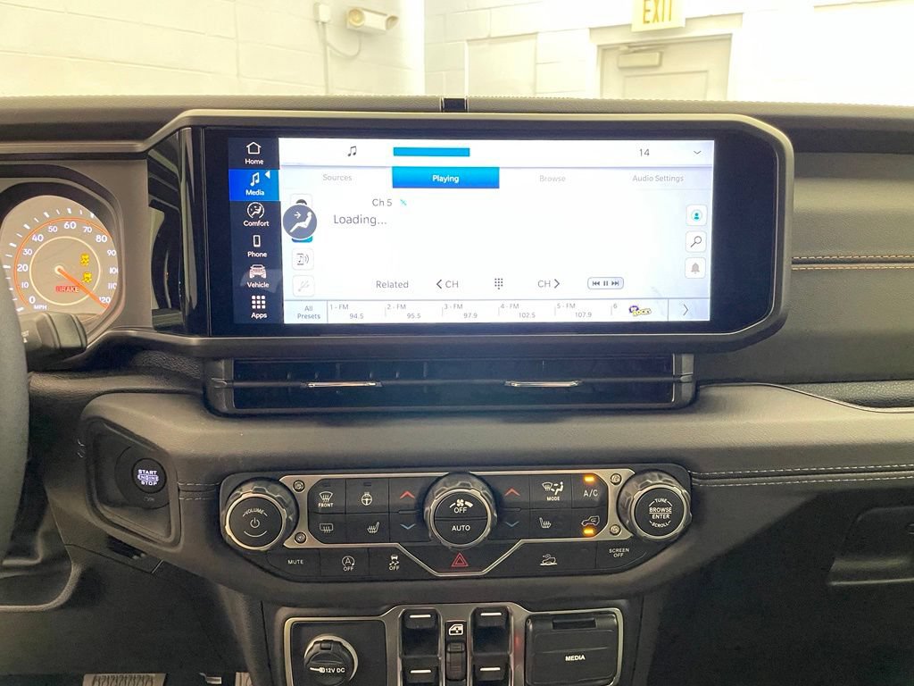 New 2026 Jeep Gladiator Mojave AWD/4WD image 14