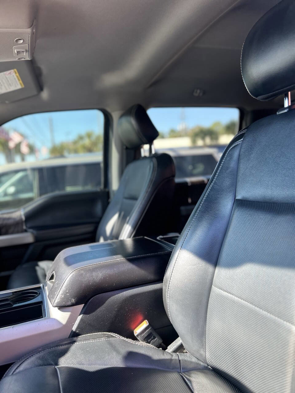 Used 2019 Ford F250 Lariat w/ Lariat Ultimate Package image 14