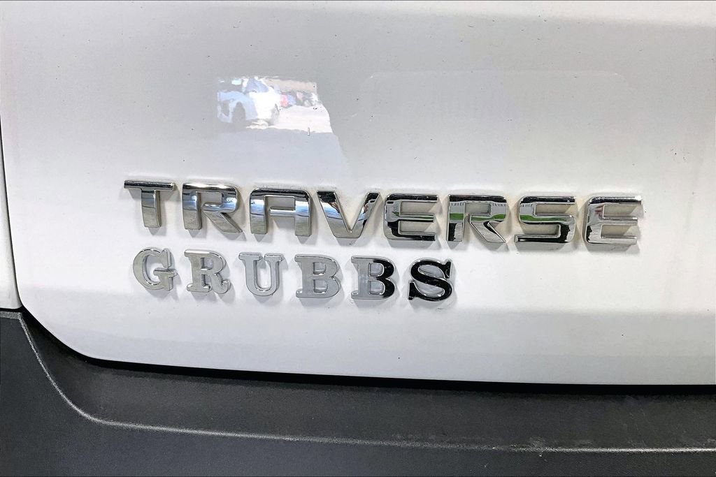 Used 2023 Chevrolet Traverse LS image 42