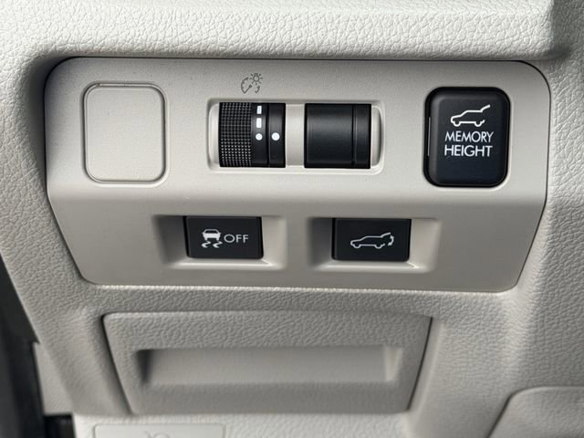 Used 2016 Subaru Forester 2.5i Limited AWD/4WD image 25
