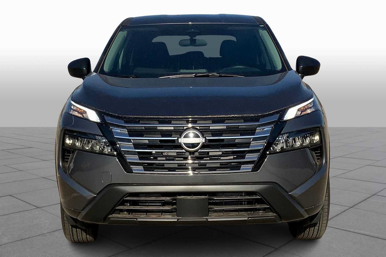 Certified 2025 Nissan Rogue S FWD image 3