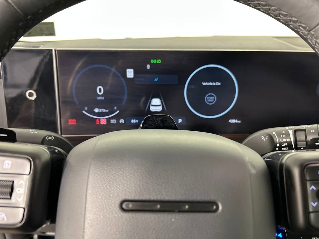 Used 2025 Hyundai Santa Fe Calligraphy image 25