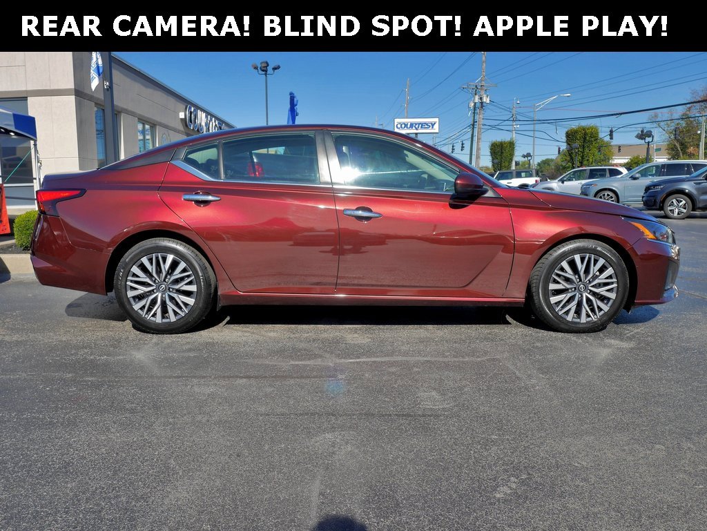 Used 2023 Nissan Altima 2.5 SV