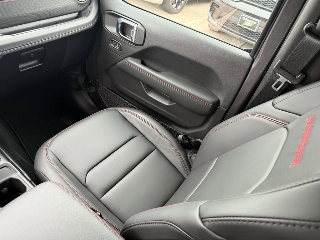 New 2026 Jeep Wrangler Rubicon w/ Xtreme 35 Tire Package image 25