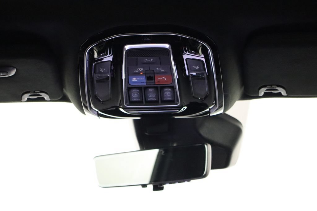 New 2026 Jeep Grand Wagoneer L Summit AWD/4WD image 28