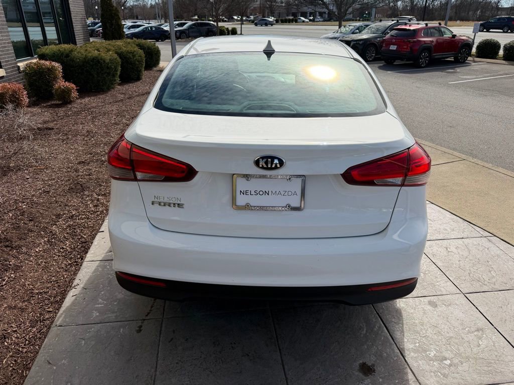 Used 2017 Kia Forte LX image 5