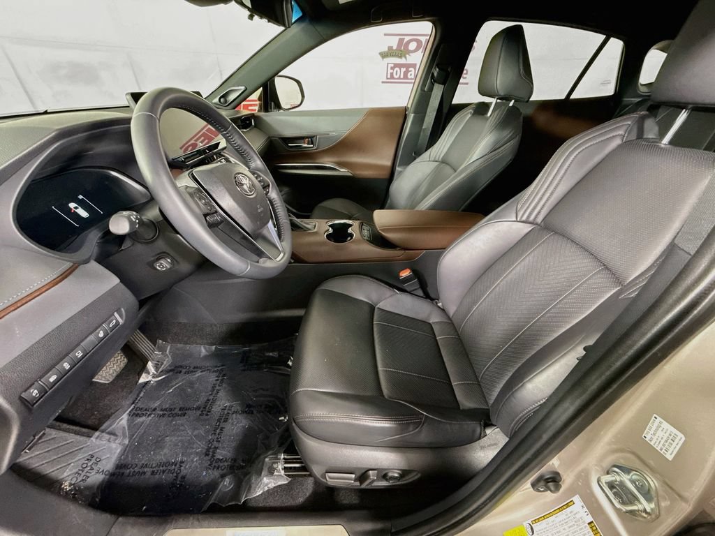 Certified 2023 Toyota Venza Limited AWD/4WD image 25